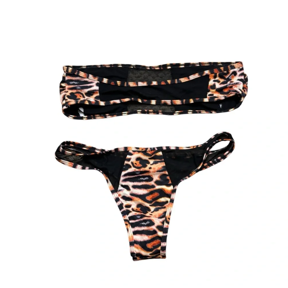 Brand new without Tags Animal‎ Print Strapless Bikini Size Medium
